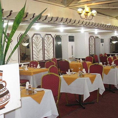 Hotel Gaweye Niamey Zewnętrze zdjęcie