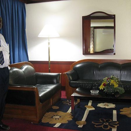 Hotel Gaweye Niamey Zewnętrze zdjęcie